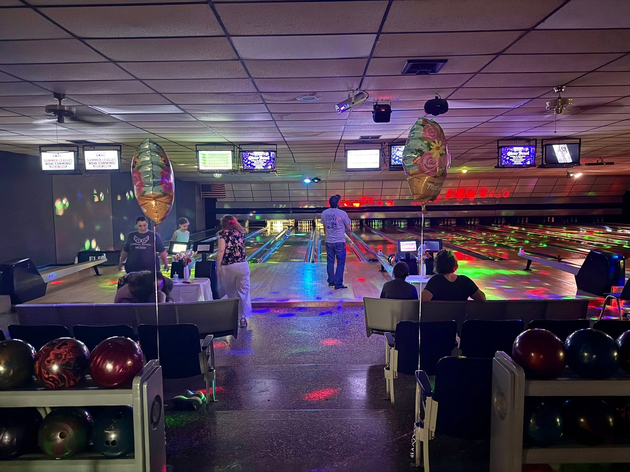 Glow Bowling