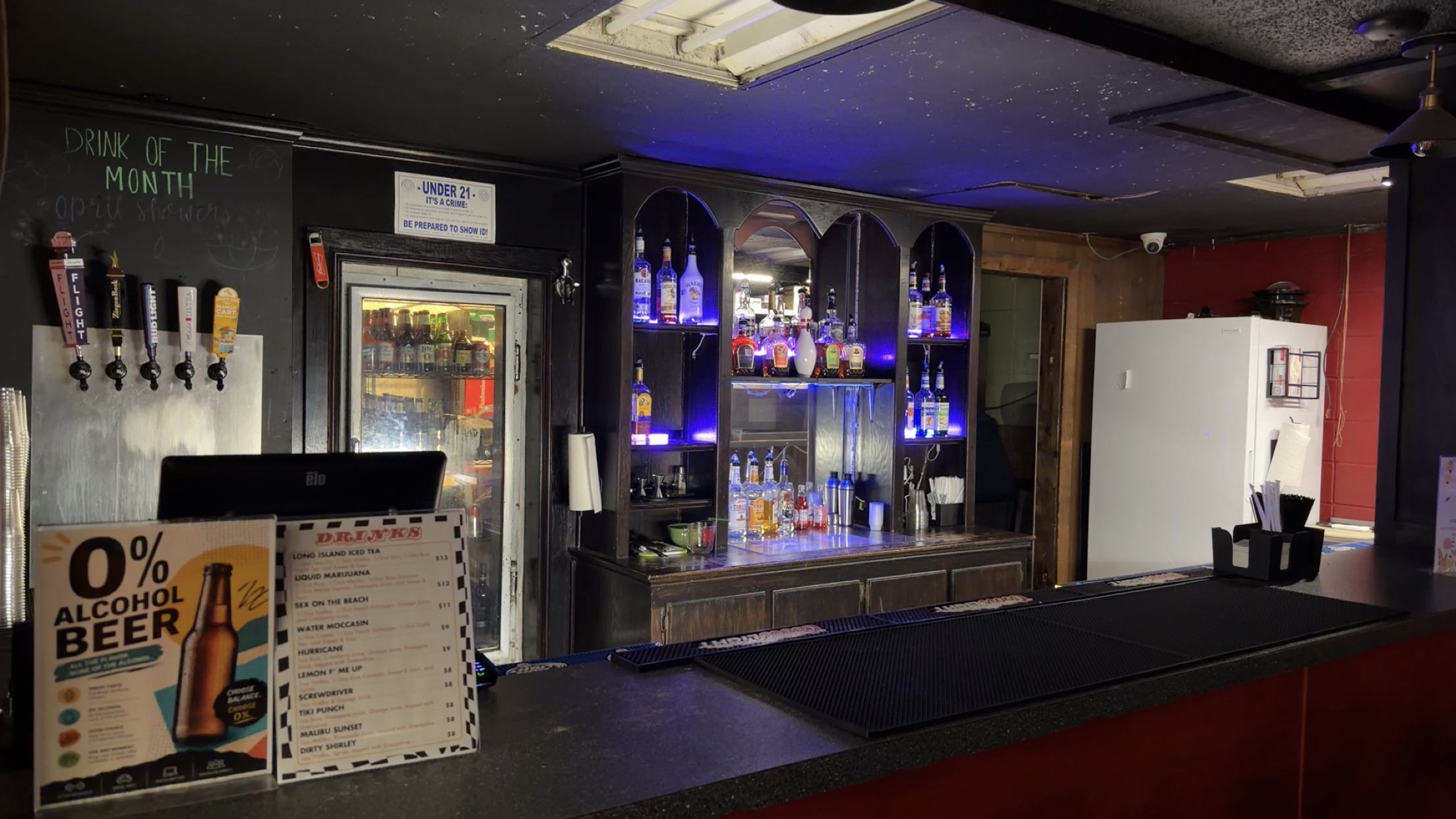 Full Bar
